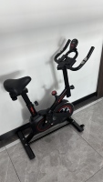 Grande Promotion : Vélo d'exercice portable en acier et ABS avec pédales magnétiques – Équipement de fitness pour bureau et gym, idéal pour le musculation et l'entraînement physique