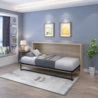 Lit escamotable horizontal en bois massif avec système à piston à gaz Meubles intelligents Design peu encombrant Lit mural pliant à pieds en métal