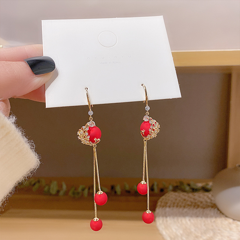 Fashion trend simple earrings female 2021 new elegant gold-plated copper earrings