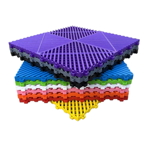 Suelo de Garaje Moderno de PP con Sistema de Encaje, Impermeable, Antideslizante, de Alta Resistencia, con 5 Años de Garantía - Product Image 4