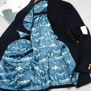 Blazer Personalizado Estilo Italiano Azul Marino, Cuello en V, Doble Botonadura, Botones Metálicos Dorados, Corte Entallado, Lana, Media Forro, Formal, para Negocios o Bodas - Product Image 6