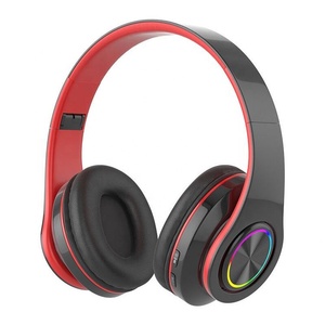Casque audio supra-auriculaire pour étudiants avec lumière RGB clignotante, <span class=keywords><strong>3</strong></span>-en-1 sans fil et filaire, avec lecteur de carte, léger et confortable - Product Image 1