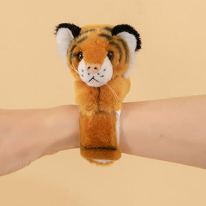 Bracelet claquant en peluche mignon, souple, pour enfants, cadeaux de fête, souvenirs du zoo, cadeaux d'anniversaire, pour garçons et filles, décoration quotidienne - Product Image 4