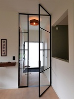 Ventanas Francesas de Acero con Marco Delgado y Apertura Manual para Proyectos de Villas, Hoteles y Apartamentos de Lujo