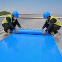 Membrane TPU autocollante pour l'étanchéité des joints de toiture en tuiles d'acier