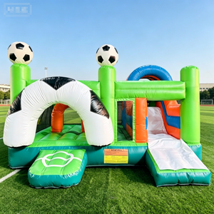 Castello Gonfiabile a Tema Calcio in PVC Resistente con Scivolo per Bambini, Parco Giochi Sportivo, Intrattenimento all'Aperto - Product Image 1