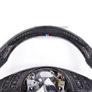 พวงมาลัยคาร์บอนไฟเบอร์ฟอร์จ LED ไมโครสวีด M Performance สำหรับรถยนต์ BMW E46 M3 ขายส่งจากโรงงานโดยตรง - Product Image 4