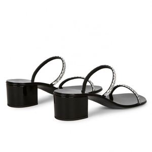 Chaussures de soirée élégantes à talons carrés et bout rond pour femmes, ornées de strass brillants, style mule de luxe - Product Image 3