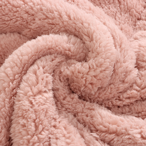 <span class=keywords><strong>Couette</strong></span> bébé en sherpa 100% polyester, confortable, moelleuse, super douce, pour l'<span class=keywords><strong>hiver</strong></span>, utilisation domestique, matelassée, garnissage 300 g/m², style européen, directement de l'usine - Product Image 4