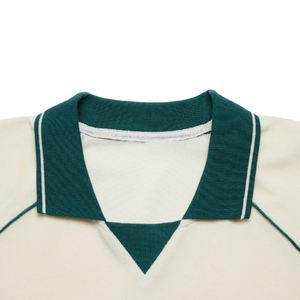 Jersey de Fútbol Personalizado TF de Manga Larga con Diseño Bordado y Logo Termoimpreso para Jóvenes Estilo Vintage - Product Image 3