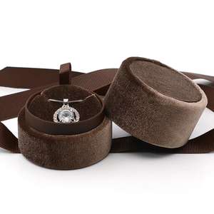 High Garde Custom Gift Storage Ring Collar Pendientes Caja redonda de terciopelo con cinta - Product Image 3
