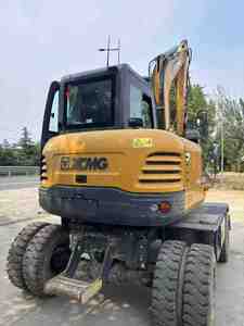 Excavatrice sur pneus d'occasion XCMG XE60 6 tonnes à haute efficacité pour la réparation routière avec moteur Yanmar et composants de pompe essentiels – Excavatrice économique - Product Image 3