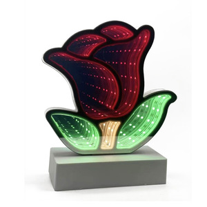 Lampada LED a Specchio <span class=keywords><strong>Infinito</strong></span> 3D a Forma <span class=keywords><strong>di</strong></span> Cuore e Stella, Luce Notturna in Acrilico a Batteria, Decorazione per Camera da Letto, Regalo <span class=keywords><strong>di</strong></span> San Valentino e Natale - Product Image 2