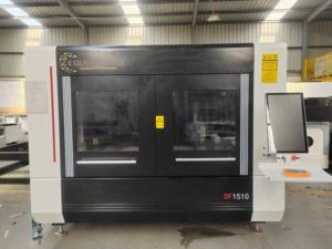 छोटे फाइबर लेजर कटर 1.5kw-6kw 6060/1390/1510 मॉडल वाटर कूलिंग का उपयोग करके शीट मेटल के लिए ई बीएमपी प्लाट डग ग्राफिक का समर्थन करता है - Product Image 4