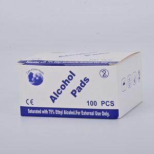Lingettes nettoyantes à 75 % d'<span class=keywords><strong>alcool</strong></span> pour usage quotidien, tampons non tissés jetables pour la désinfection de la peau et des surfaces, 3x6 cm - Product Image 1