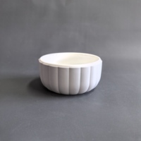 Ensemble de vaisselle moderne en céramique pour bébé avec manchon en silicone souple, réutilisable, sans BPA, durable, bol d'alimentation pour enfants, logo personnalisé, vaisselle de qualité alimentaire