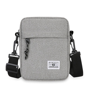 Sac Bandoulière Mini Carré Léger Unisexe en Polyester Oxford de Qualité Supérieure BSCI, Personnalisable avec Logo pour Téléphone ou Usage Décontracté - Product Image 2