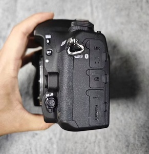Appareil photo numérique professionnel d'occasion plein format 25MP 4K 30fps avec connectivité sans fil intégrée D780 - Product Image 3