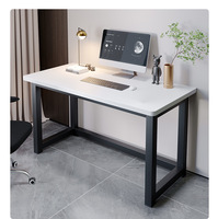 Nouveau design de mobilier pour la maison, artisanat exquis, bureau d'ordinateur avec support pour écran pour la configuration de jeu dans la chambre