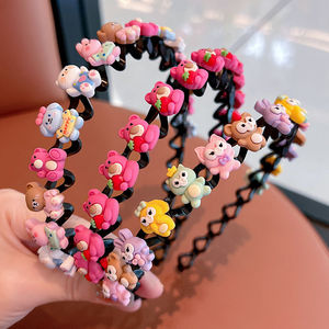 Diadema <span class=keywords><strong>de</strong></span> oso <span class=keywords><strong>de</strong></span> fresa Sanrio para niñas, antideslizante, sin costuras, con flequillo <span class=keywords><strong>de</strong></span> animales <span class=keywords><strong>de</strong></span> dibujos animados, accesorios para el cabello para niños y bebés - Product Image 5