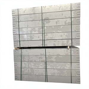 Bac à câbles sur mesure en acier renforcé, étanche et ventilé/perforé pour câbles électriques - Product Image 1