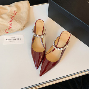Sandali Personalizzati Ispirazione JC in Vernice Rossa con Tacco a Spillo Sottile da 5cm e Soletta Imbottita in Pelle di Pecora per Matrimoni e Banchetti all'Ingrosso - Product Image 1