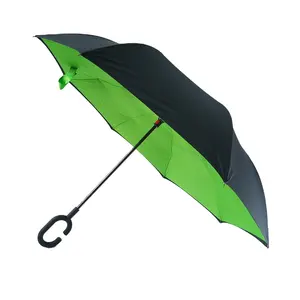 正常尺寸的 c 柄倒反向伞在巴拿马中美洲