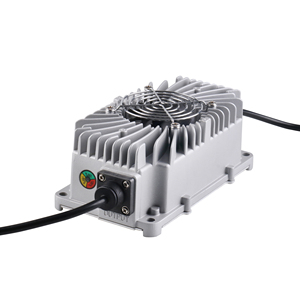 Cargador de Batería Integrado de 48 V y 15 A con Enchufe Europeo para Baterías de 16s, Cargador de Batería para Carritos de Golf - Product Image 3