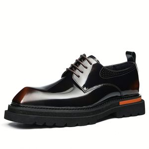 Zapatos de Cuero para Hombre, Estilo Británico, Formales, para Boda, Versátiles, con Grabado Retro, Brocado, Grabado Láser y Pintados a Mano - Product Image 1