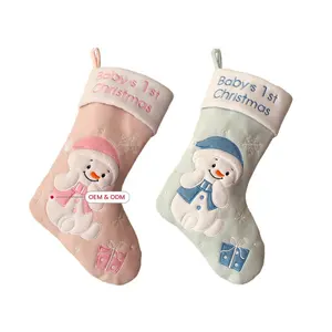 New Style Personalized Design Exquisite Craft Embroidery Pink Blue Fabric Merry Christmas Hanging Ornaments Stockings