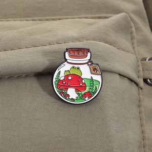 ضفدع لطيف دبوس المينا زجاجة جرعة سحرية بروش كارتون فطر شارة مجوهرات هدية للأطفال حقيبة ظهر أصدقاء بالجملة - Product Image 3