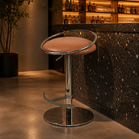 Tabourets de bar commerciaux de luxe durables avec structure en métal, revêtement en cuir PU, pivotants, réglables, base en acier inoxydable pour café, bar, club