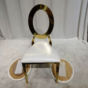 Chaise <span class=keywords><strong>de</strong></span> banquet empilable <span class=keywords><strong>de</strong></span> luxe Washington Oz Plus en acier inoxydable doré avec dossier circulaire pour location événementielle - Product Image 2