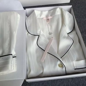 All'ingrosso <span class=keywords><strong>pigiama</strong></span> di seta Sexy Sexy da donna <span class=keywords><strong>pigiama</strong></span> in raso a manica corta per l'estate autunno primavera con dettagli in <span class=keywords><strong>pizzo</strong></span> - Product Image 1