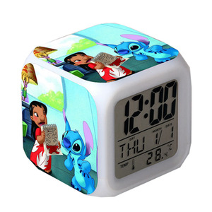 Phim Hoạt Hình Kỹ Thuật Số Bling Đồng Hồ Báo Thức Cross Stitch Màu Sắc Đầy Màu Sắc Thay Đổi Glow LED Vuông Đồng Hồ Báo Thức - Product Image 1