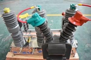 Interruttore Automatico Sottovuoto da Palo 38M 11kV 24kV 33kV per Esterno/Recombinatore Automatico con CT PT e Quadro di Controllo - Product Image 5