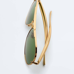 Gafas de Sol Bottega BV con Protección UV y Antireflejo, Montura Moderna para Uso en Exteriores y Desplazamientos, Estilo Veneta - Product Image 4