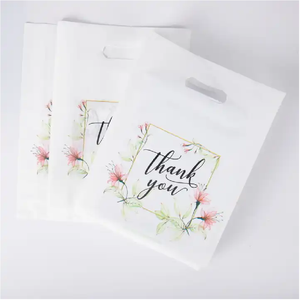 Bolsas de regalo de lujo personalizadas al por mayor bolsa de plástico LDPE biodegradable blanco negro Mango troquelado gracias bolsas de embalaje de compras - Product Image 5