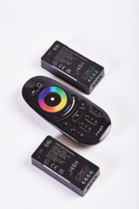 Tuya thông minh <span class=keywords><strong>LED</strong></span> Dimmer CCT dải ánh sáng 2.4G RF IP20 thông minh RGB <span class=keywords><strong>LED</strong></span> Strip điều khiển 24V 12V ứng dụng bằng giọng nói điều khiển từ xa - Product Image 3