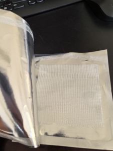ONEMED Compresses de gaze stériles paraffinées chirurgicales, Pansements de gaze paraffinée, Bandages de gaze à la vaseline - Product Image 3