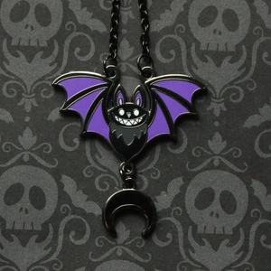 バットシェイプネックレスエナメルピンカスタムファッションオーナメントラペルピン工場価格 - Product Image 3