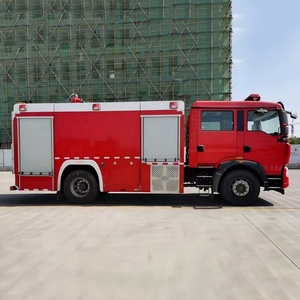 Camion de pompiers en mousse rouge 4x2 de conception chinoise avec <span class=keywords><strong>pompe</strong></span> à amorçage rapide (temps d'aspiration ≤35s) et système d'éclairage LED <span class=keywords><strong>pour</strong></span> opérations d'urgence nocturnes - Product Image 1