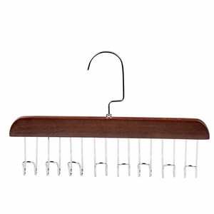 Cintre moderne personnalisé en bois à double niveau avec crochets pour garde-robe et rangement de vêtements Vente en gros - Product Image 5