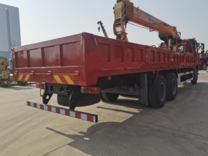 Grúa Hidráulica Montada en Camión FAW de 12 Toneladas 6*4 350HP, Grúa Telescópica Montada en Camión en Venta - Product Image 5