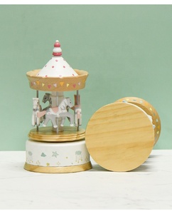 Logo tùy biến handmade sồi Đồng hồ vòng gỗ Carousel hộp nhạc cho món quà - Product Image 2