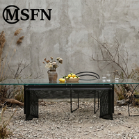 Table à manger rectangulaire en verre trempé, base en maille métallique noir mat, design géométrique minimaliste, meubles de maison, stable et durable