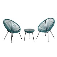3-teiliges Bistro-Set aus PE-Rattan mit Stapelstühlen und Tisch aus gehärtetem Glas für Hotel, Café, Terrasse im Freien