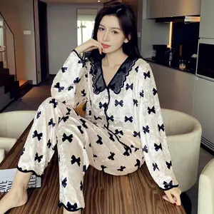 Supplier Classic golden velvet pajamas for women set Casual printed home wear Luxury pleuche cardigan women's sleepwear