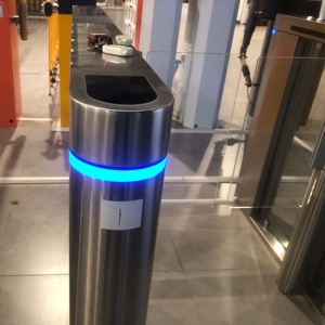 RFID 리더 및 QR 스캐너 액세스 제어 스윙 배리어 개찰구 게이트 삼각대 스틸 플랩 배리어 높은 보안 - Product Image 4