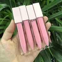 Vente en gros de gloss à lèvres mat longue tenue, logo OEM personnalisé, différents styles de tubes à lèvres, emballage extérieur personnalisé, rouge à lèvres à haute pigmentation